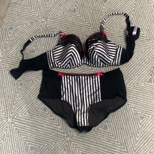 Preworn bra and panty set from Cacique